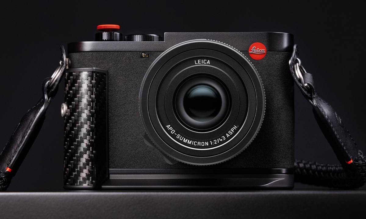 Leica 携手 F1® 推出 Q3 43 Formula 1® 限量版相机