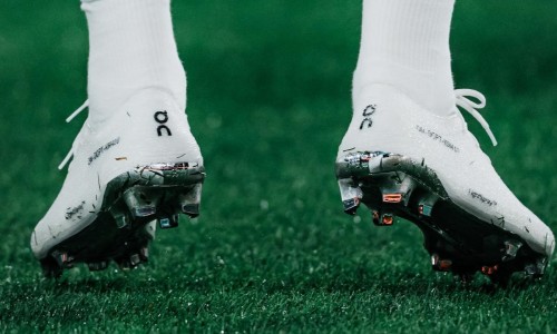 姆巴佩实战上脚 On Football 未发售概念款足球鞋
