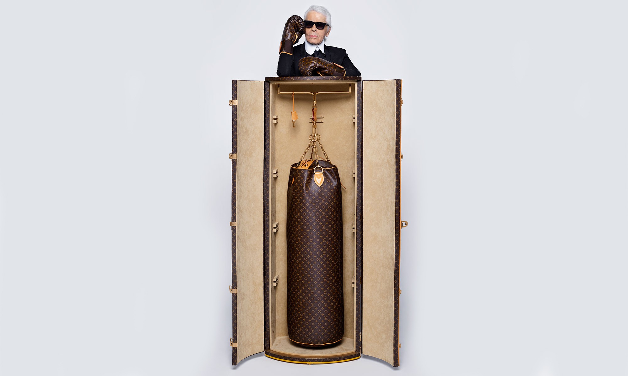 Karl Lagerfeld 打造奢华 Louis Vuitton 沙袋