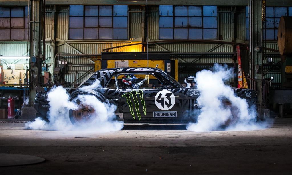 大师回归，Ken Block 携手 1965 FORD MUSTANG 出演洛杉矶漂移大片