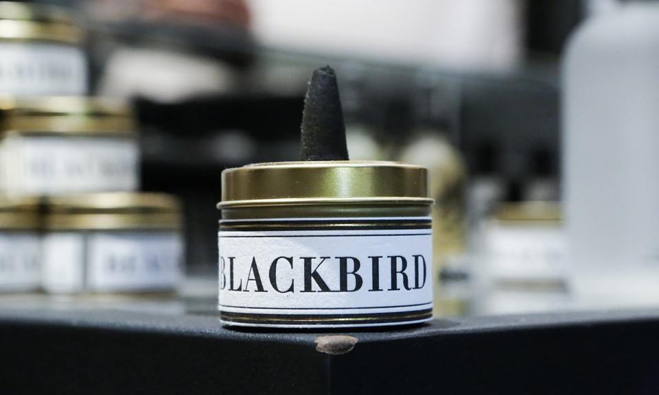 美国 BLACKBIRD 金字塔型香薰