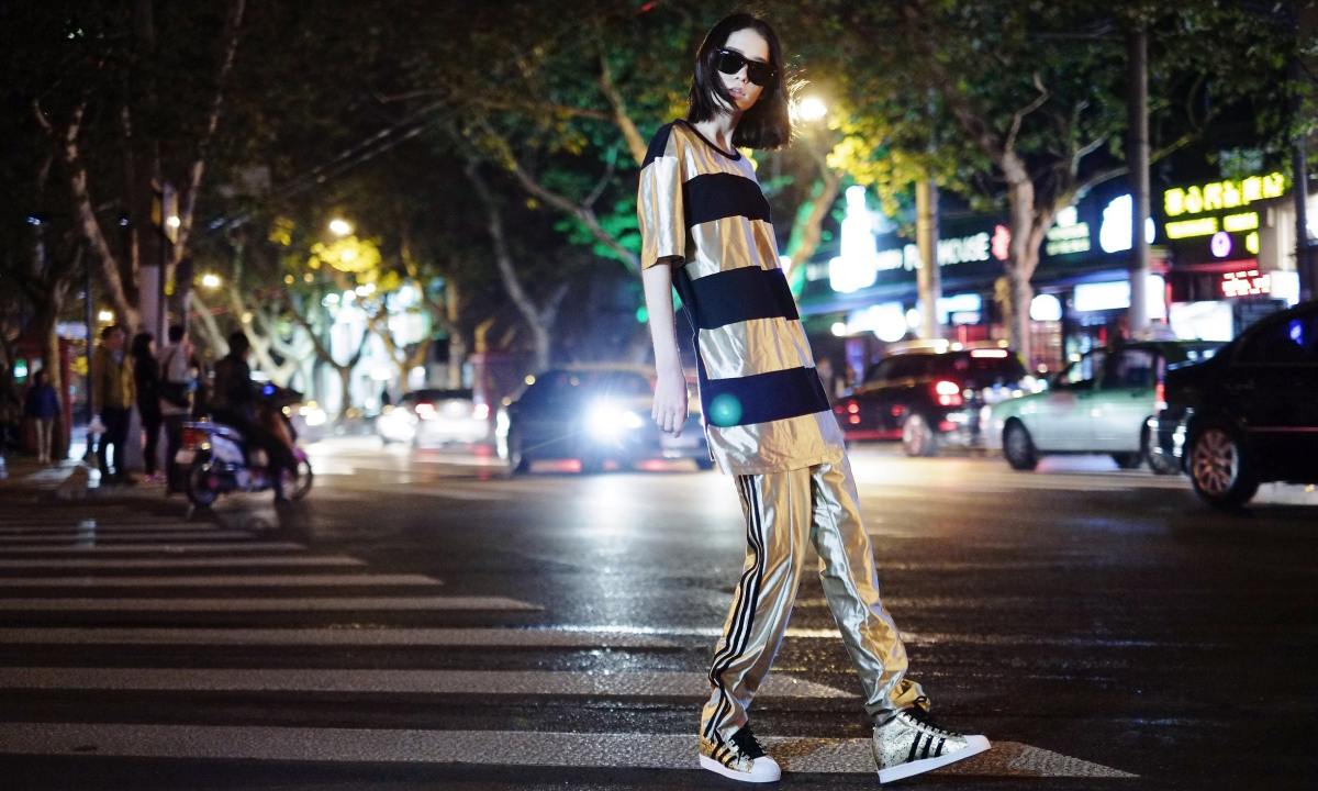 华丽闪耀街头，adidas Originals x 范冰冰 2015 春夏系列即将发售