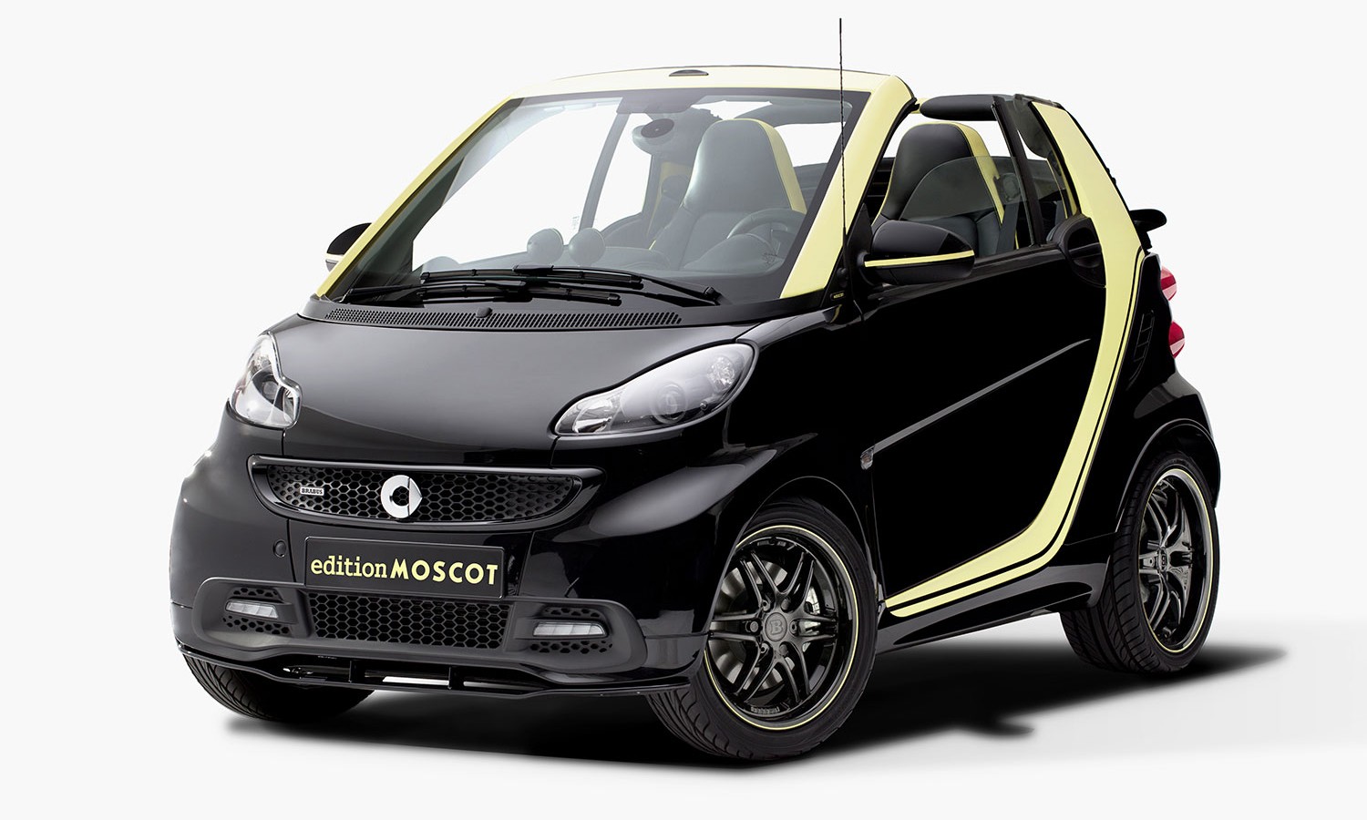 Smart ForTwo Cabrio edition MOSCOT 纪念车款发布