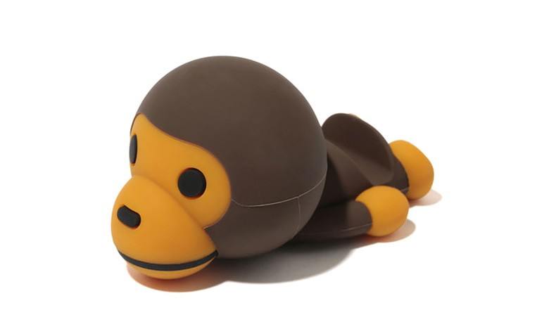 A Bathing Ape x Candies Baby Milo 手机支撑架
