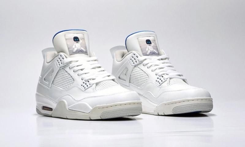 游戏 Sneakerhead 垂涎，FreakerSNEAKS 定制版 PS4 Air Jordan 4 大赏