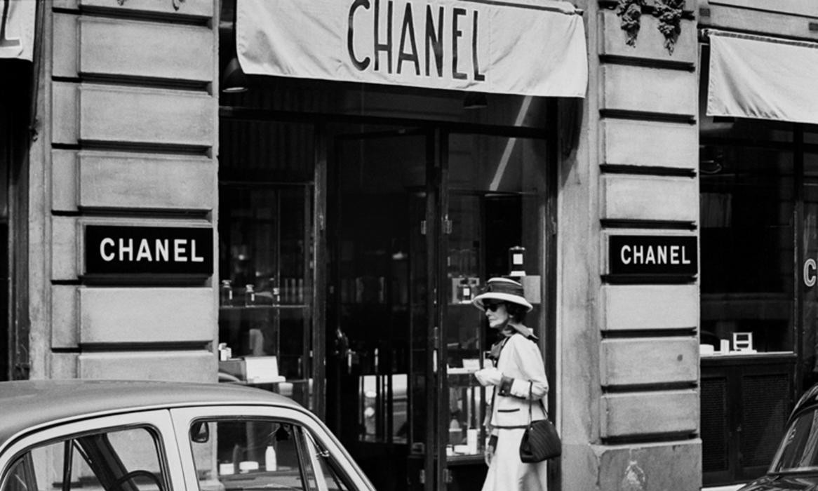 旧世界工艺满足线上客户，CHANEL 宣布将正式开设 E-commerce 电子商务平台