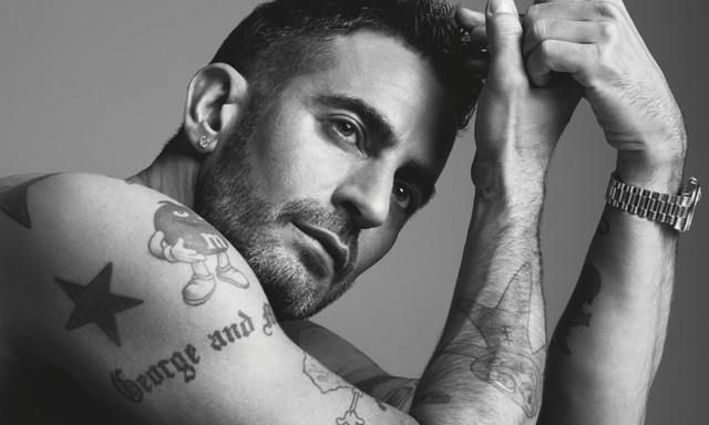 小马哥摊上事儿了，adidas 状告 Marc Jacobs 设计侵权