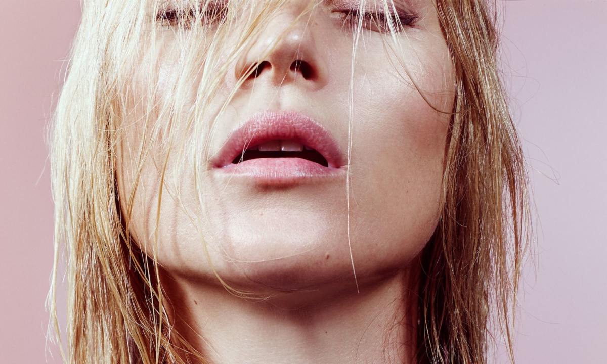 Piece of Kate，Kate Moss 担纲 《W》5 月刊封面