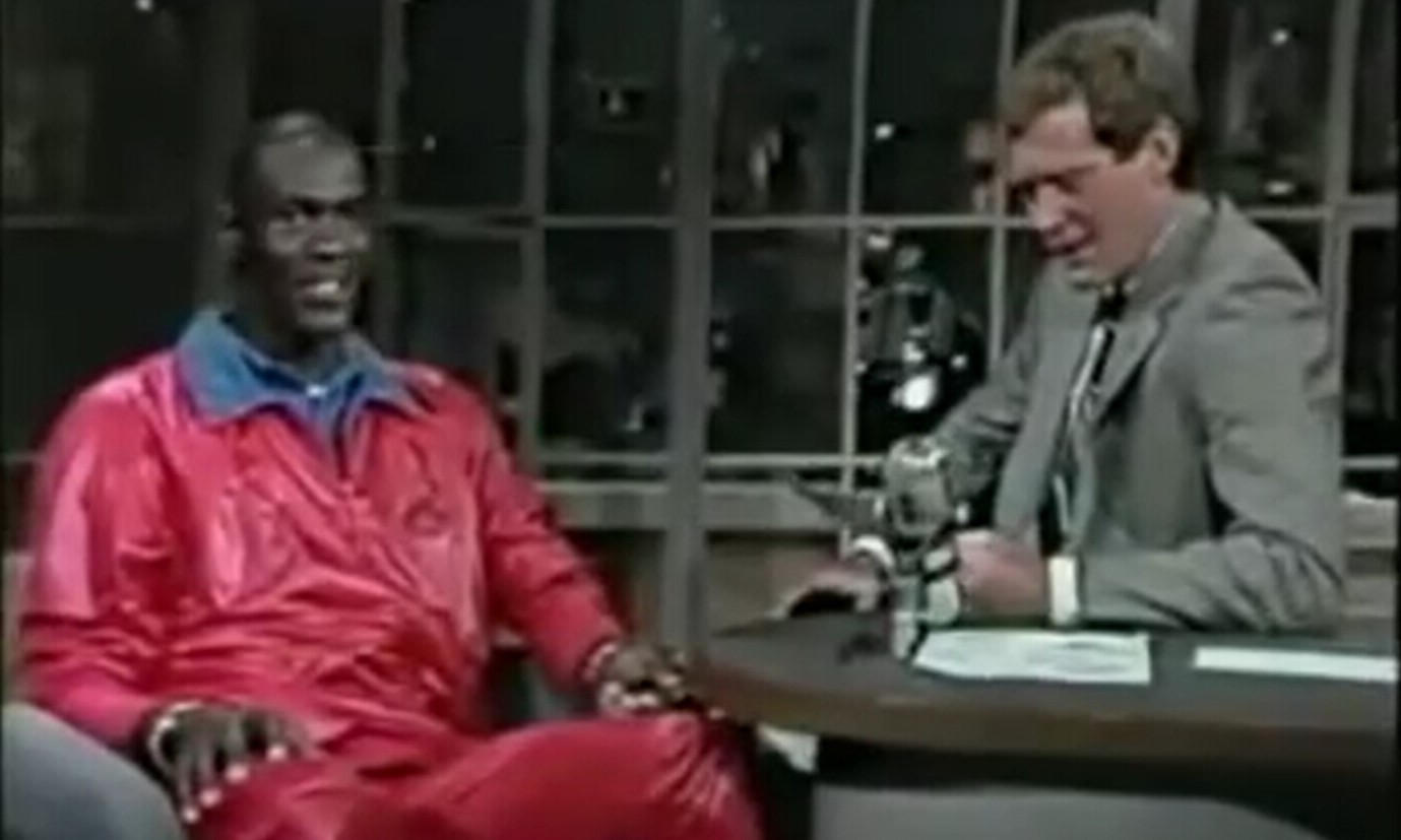 Air Jordan 1 也曾遭“吐槽”，Michael Jordan 早年做客 David Letterman 节目片段