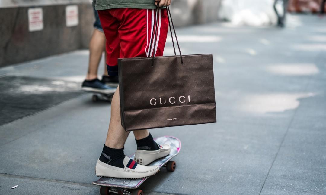 Yeezy 350 后再 “滑” Gucci，《Jenkem》杂志「Can It Skate?」系列视频
