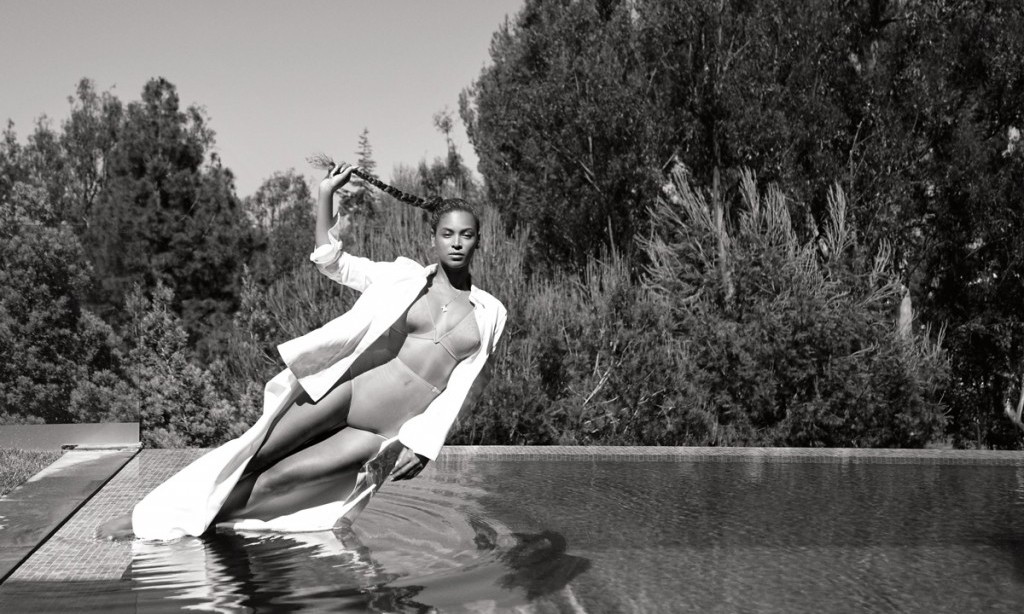 The Queen of “CALIFUK”，Beyoncé 拍摄《FLAUNT》杂志内页