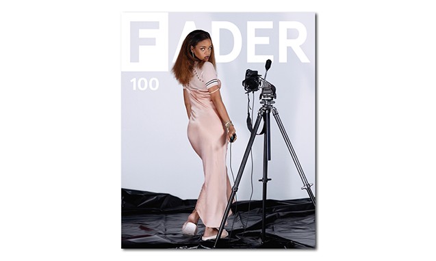 Rihanna 出镜拍摄《The Fader》”百刊” 杂志封面及内页