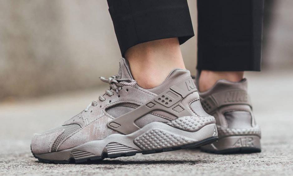 女生专属，Nike Air Huarache 最新 “Iron” 配色