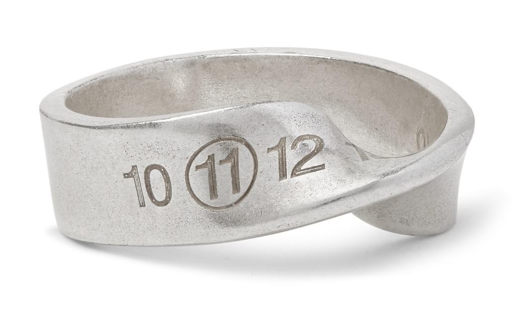 精良的雕刻工艺，Maison Margiela “Twisted” 戒指释出