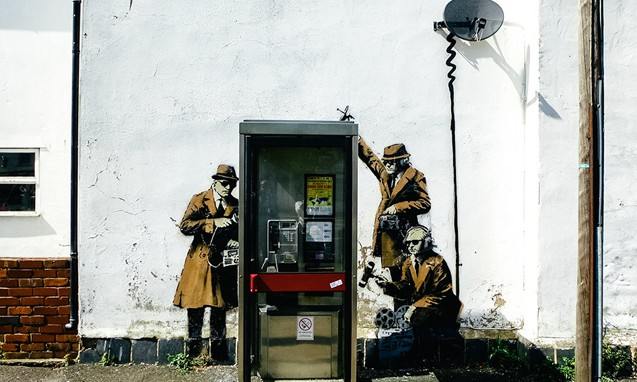 Banksy “Spy Booth” 作品所在的房子将被出售
