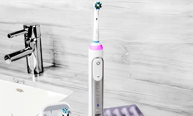 Oral-B 发布新一代 「Genius」 智能电动牙刷