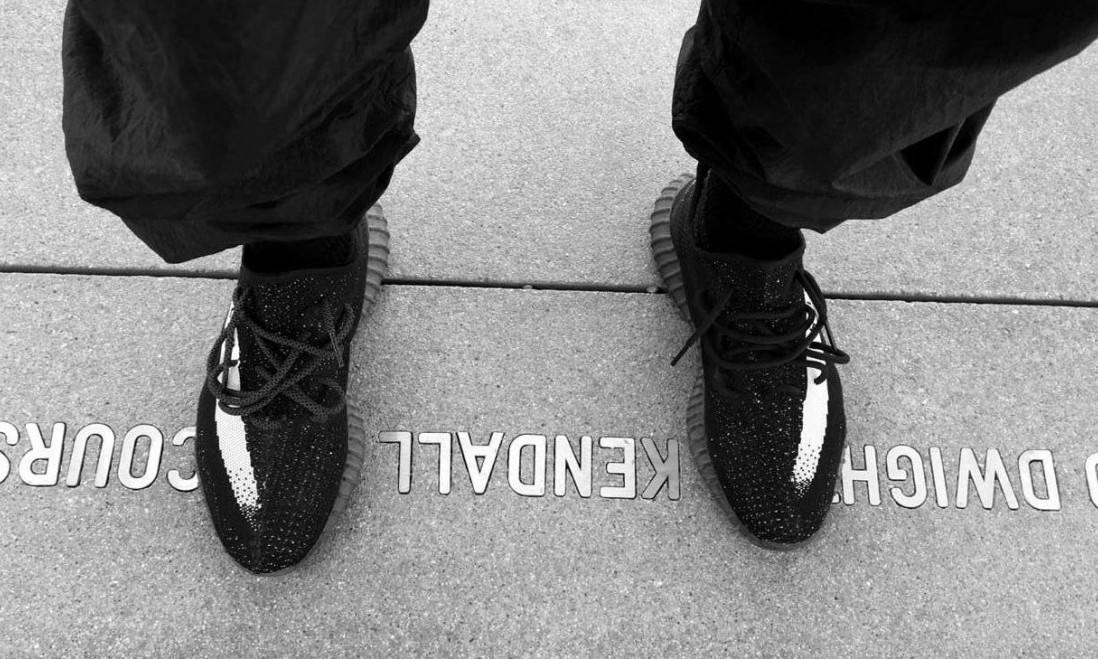 Kendall Jenner 带来 Yeezy Boost 350 新配色预览