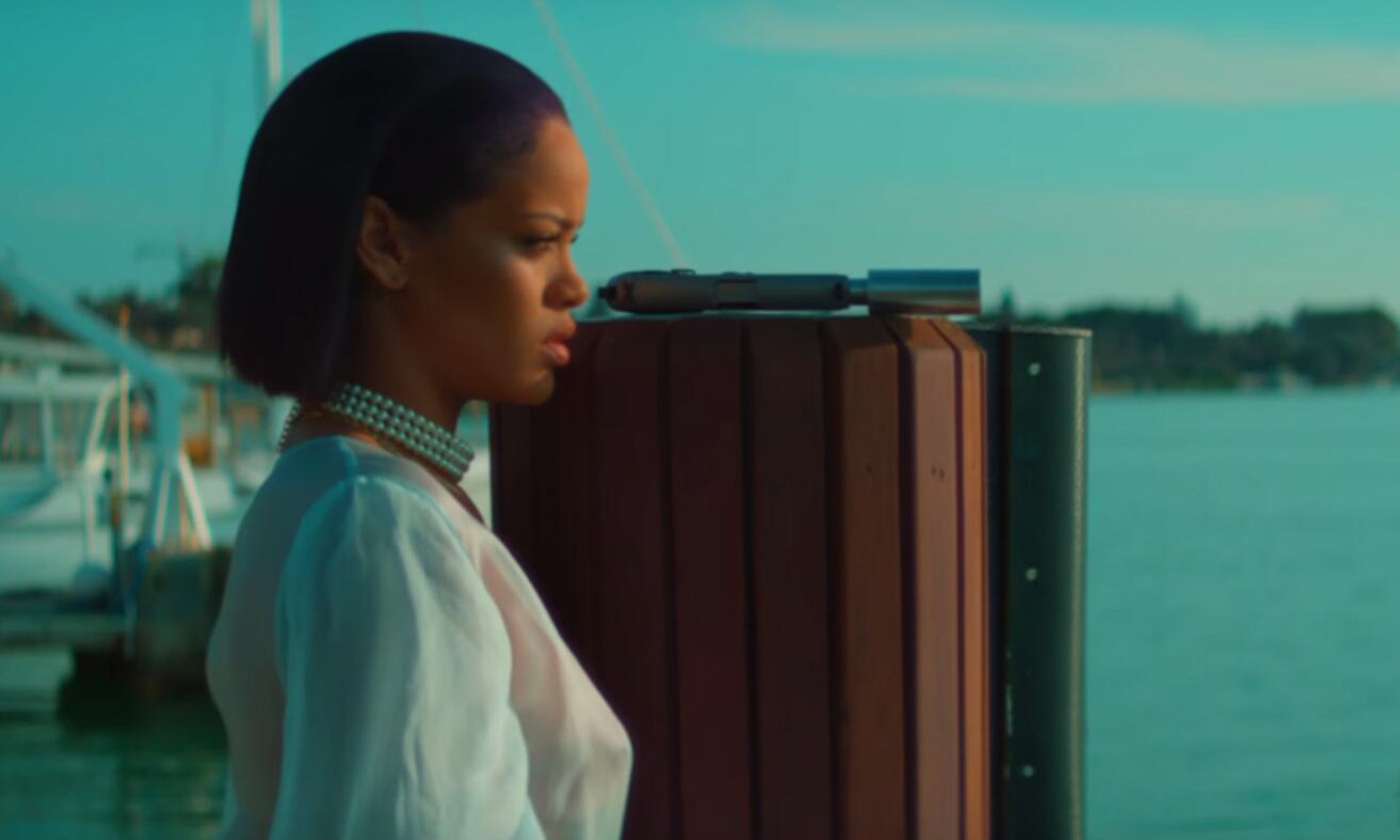 Rihanna 强势新单《Needed Me》MV 正式发布