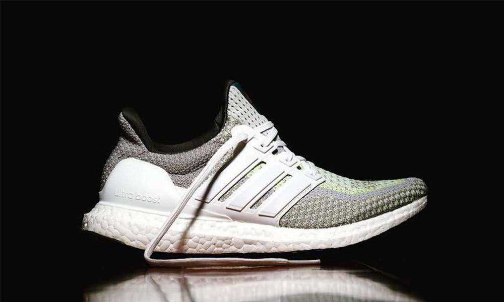 没买到夜光 750 没关系，至少还有夜光 Ultra Boost 来安慰你