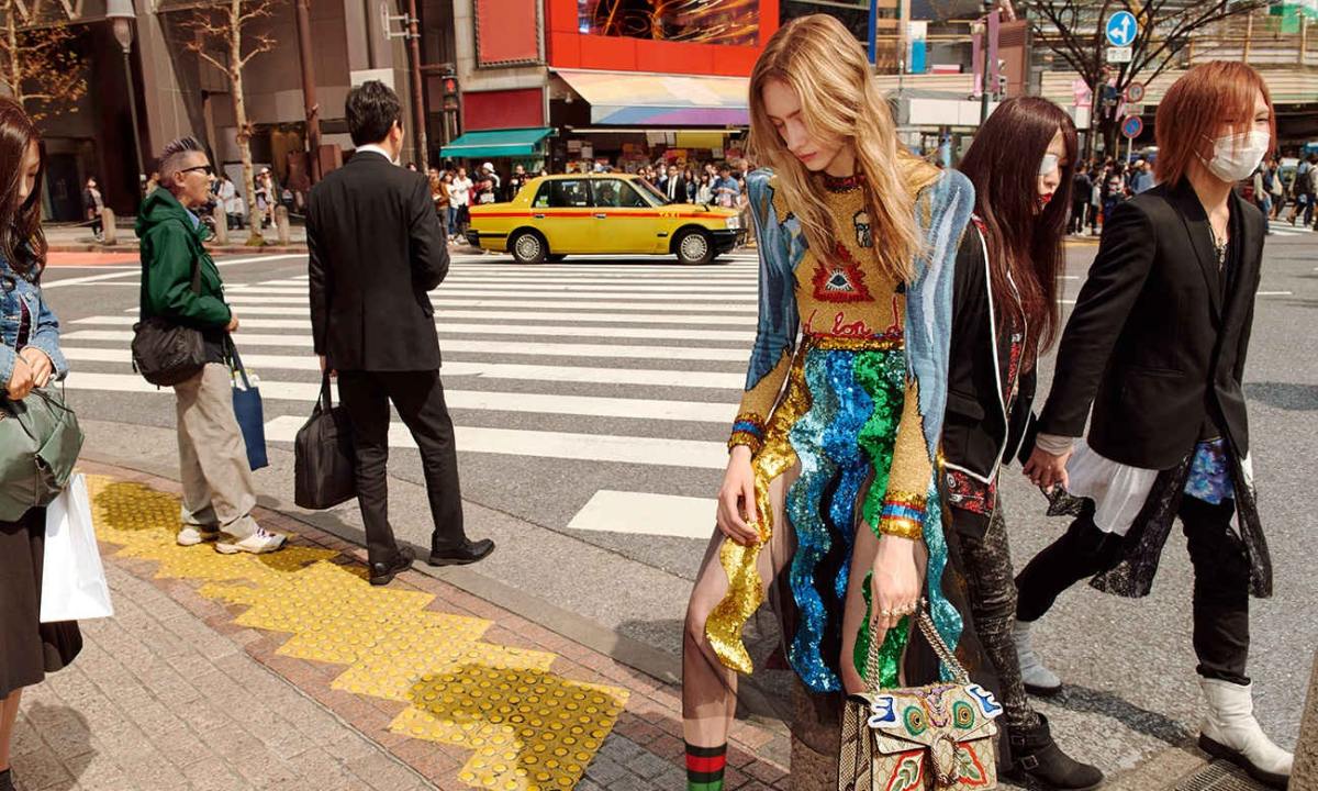 GUCCI 前往东京拍摄 2016 秋季系列宣传海报