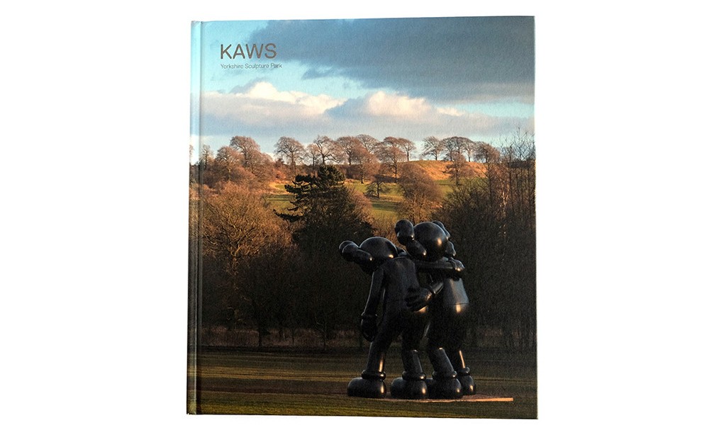 KAWS 英国 Yorkshire Sculpture Park 艺术展图录出版