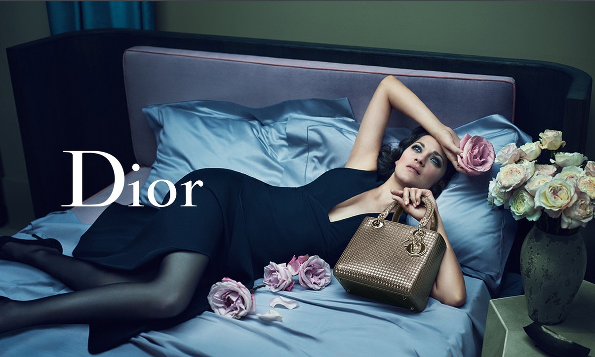 微信试水，Dior 成为首个在朋友圈销售包袋的奢侈品牌