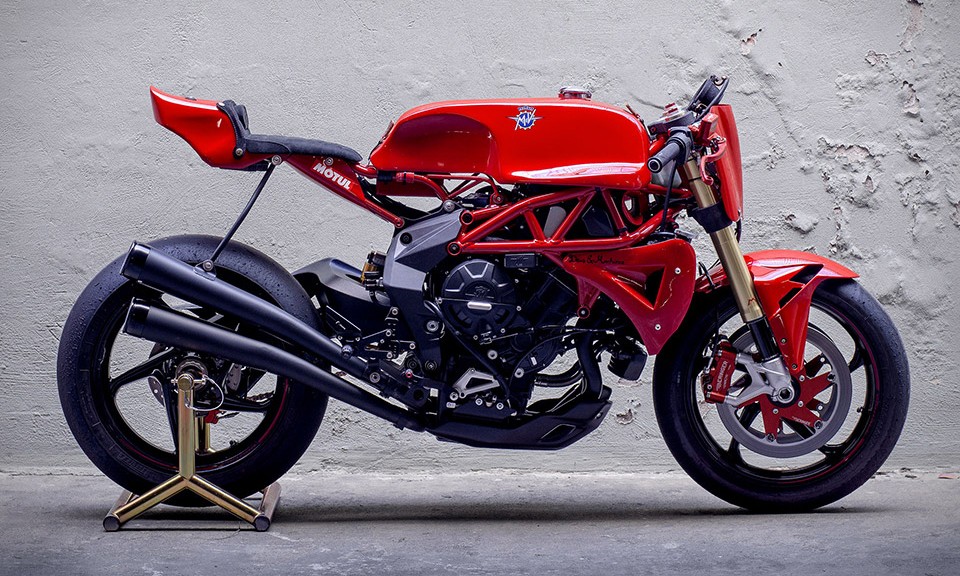 DEUS EX MACHINA 致敬 Giacomo Agostini 打造 AGO TT 摩托车