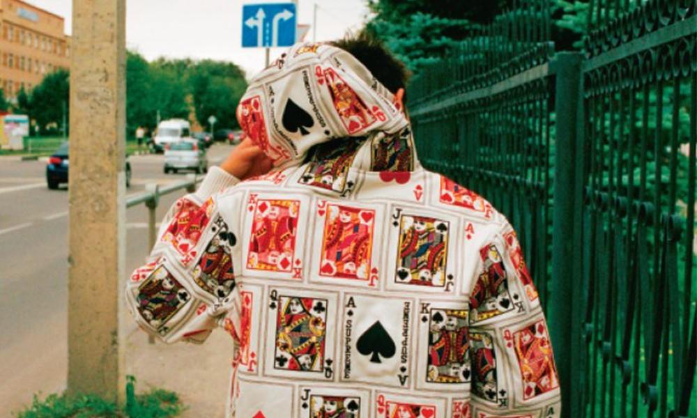Gosha Rubchinskiy 再度为 Supreme 拍摄造型特辑，这次是给《POPEYE》