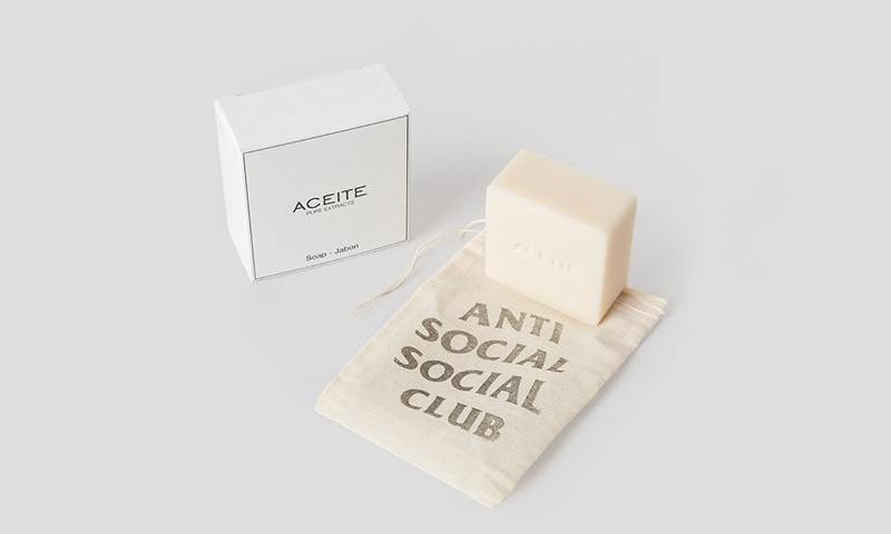 Anti Social Social Club 携手 Aceite 推出联乘香皂