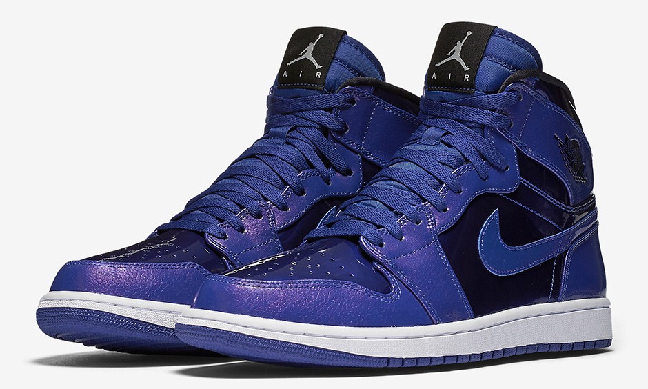 漆皮上身后的 Air Jordan I “Deep Royal” 也不失为一个选择