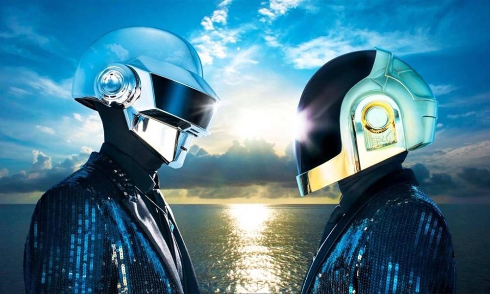 坐稳！Daft Punk 2017 年将再度出山进行户外演出