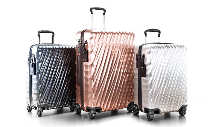 TUMI 推出 19 DEGREE 铝合金行李箱