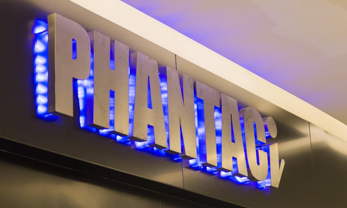 周杰伦主理潮牌 PHANTACi 正式于北京三里屯开设内地首家店铺