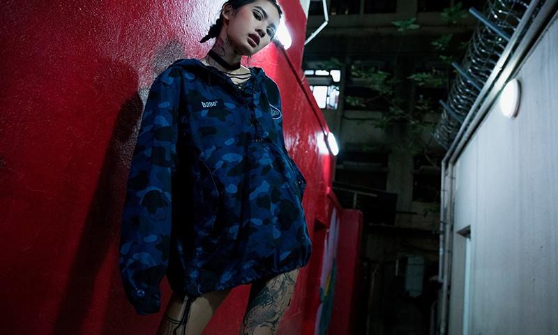 HYPEBAE 携手 A BATHING APE® 带来 2016 “Neon City” 秋冬造型特辑
