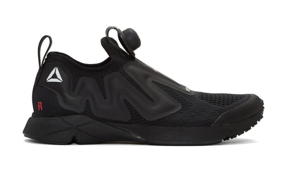 SSENSE 独家限定，黑色 Vetements x 锐步合作款开卖