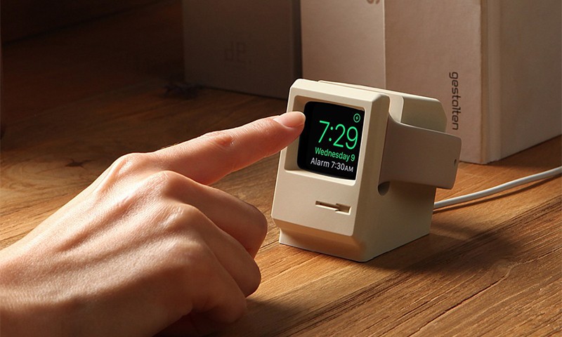 Elago 这款 Apple Watch 充电底座的灵感来自于 Macintosh