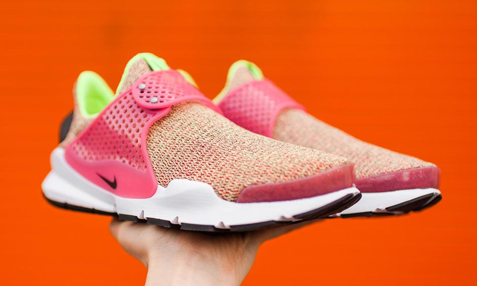 Nike 终于将 Multicolor 运用到 Sock Dart 之上