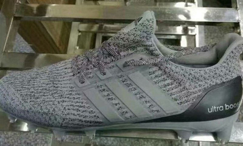 adidas Ultra Boost 竟然被移植到橄榄球鞋？