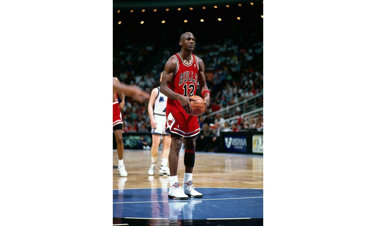 12 号背后的故事，Mitchell & Ness 复刻乔丹特别款球衣
