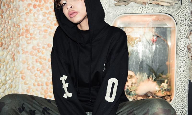 由 The Weeknd 主理的 XO 正式发布 2017 春夏系列 Lookbook