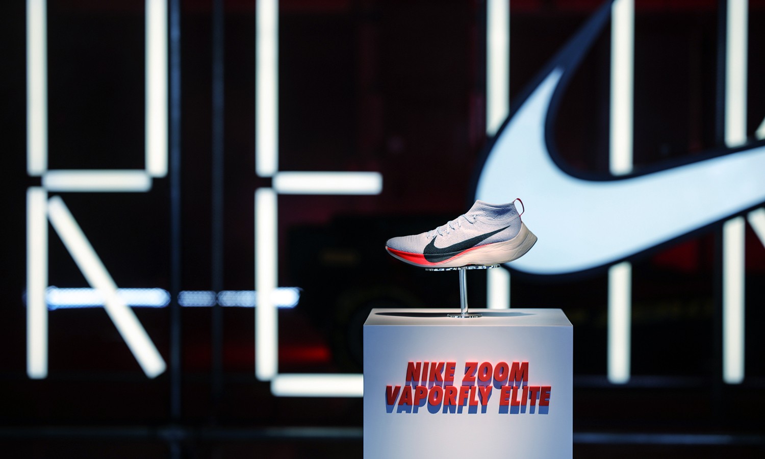 Nike 这双全新的概念性跑鞋，能让跑者在两小时内完成马拉松吗？