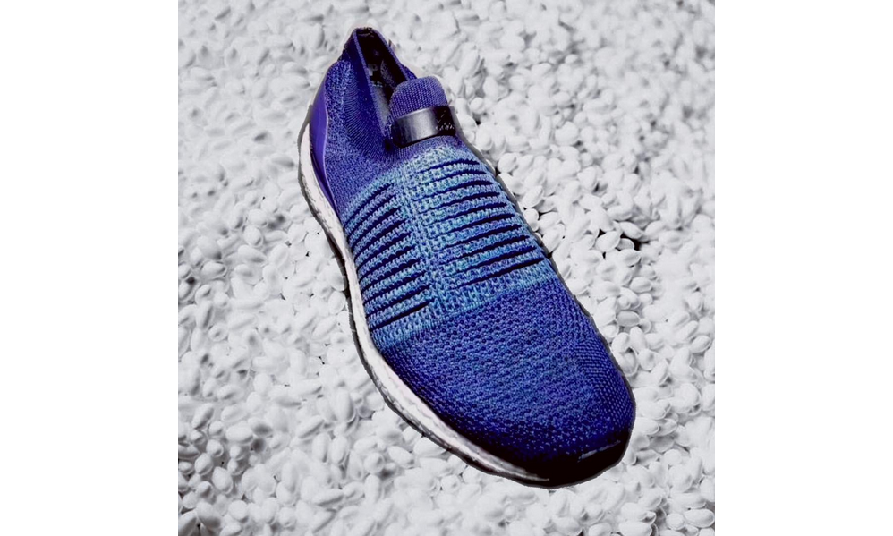 更纯粹的袜式设计，adidas 全新鞋款 Ultra Boost Laceless 曝光