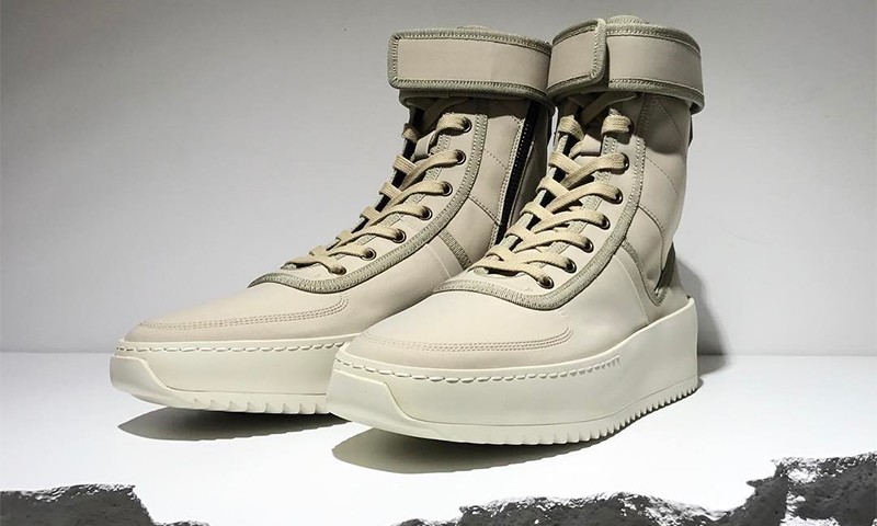 UNITED ARROWS & SONS 独占款 FEAR OF GOD Military Sneaker “Triple Taupe” 配色