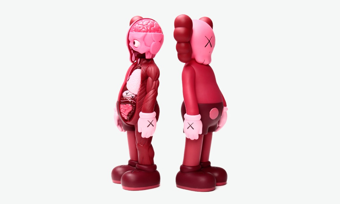 KAWS 全球首发红色 Companion 玩偶即将登陆 YOHO!BUY 限定发售